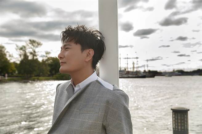 张信哲花许多时间筹备新作，将在3月推出新专辑。（潮水音乐提供）