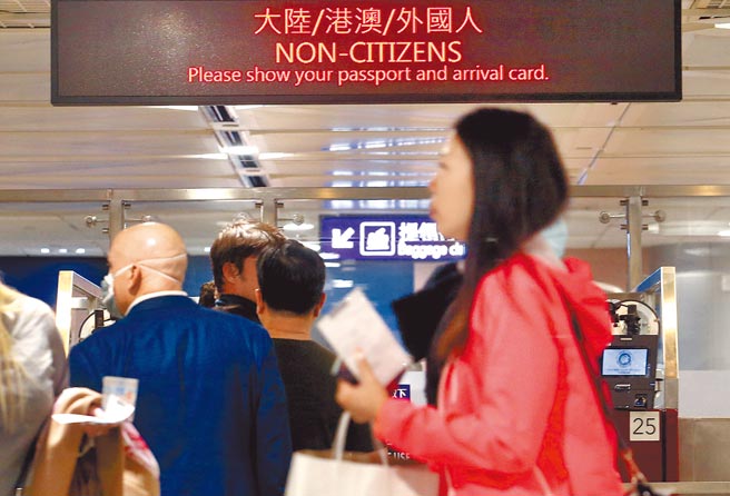 陆委会主委邱太三提出希望有序恢復两岸交流。陆委会昨表示，会先检视相关法规制度。（本报资料照片）