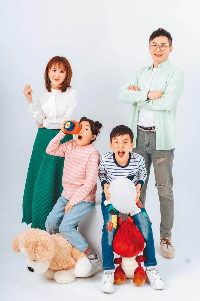 王宥忻（左）和老公（右）育有一兒一女。（固力狗娛樂提供）