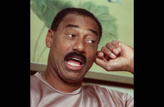 NBA传奇人物张伯伦曾被FBI调查，怀疑他在比赛中放水。（美联社资料照）