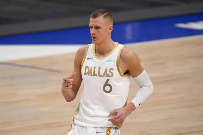 独行侠前锋波尔金吉斯又被爆出将被抛售谣言，问题是他的经纪人老哥雅尼斯真的太难搞。(美联社)