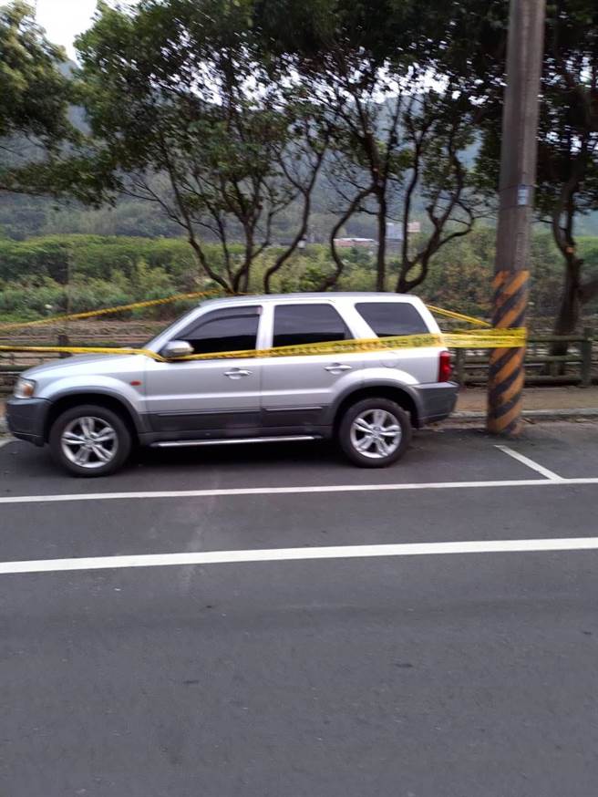 新北市金山警分局循线发现该辆休旅车，但孙妻已身亡。（叶书宏翻摄）