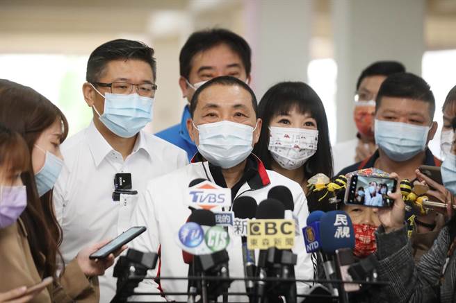 侯友宜今視察五股區工商立體停車場新闢現代化市場。（許哲瑗攝）