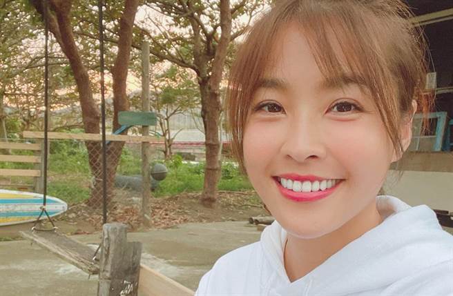 赵小侨第二次产检胎停，小娴以自身经歷留言安慰。（图／小娴 （黄瑜娴）脸书）