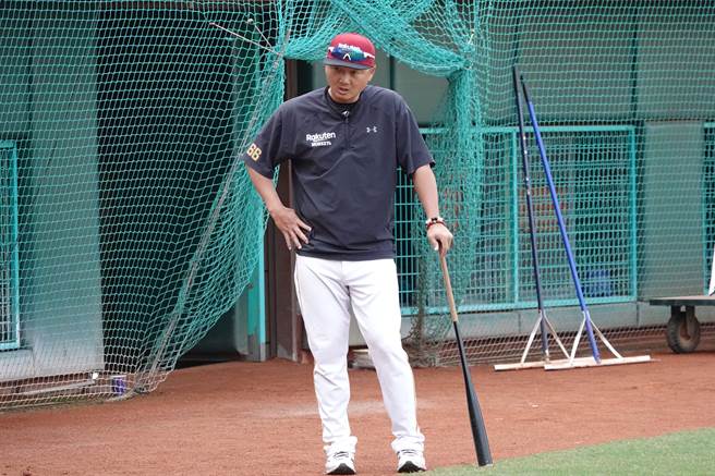 乐天桃猿总教练曾豪驹。（毛琬婷摄）