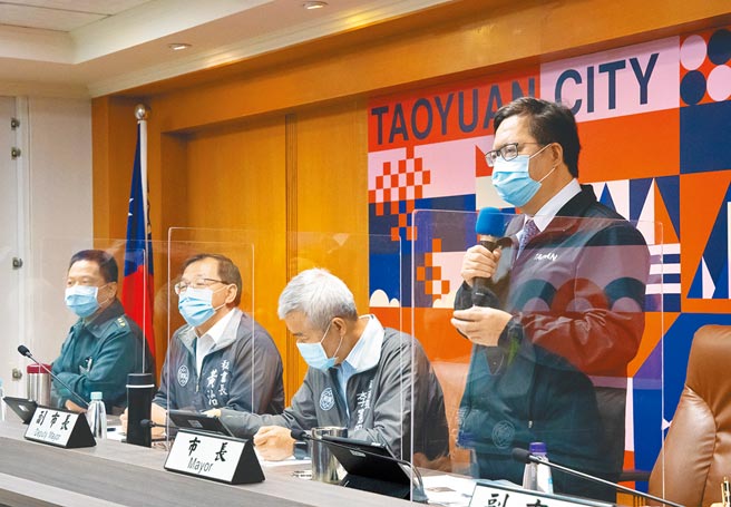 桃园因疫情受创，市长郑文灿表示，将透过多元振兴方案，让桃园展现更大生命力。（赖佑维摄）