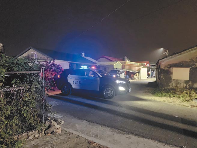 台南市被讽「荣登庆记之都」，警方紧急启动守望勤务，连日来顾守「虾米」集团相关成员住处。（程炳璋摄）