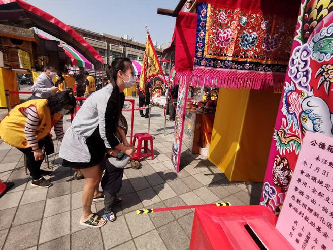 三年一科的大目降十八娆传统民俗活动，改于2月27至28日、3月1日在大目降广场举办躜轿脚祈运纳百福活动。（刘秀芬摄）