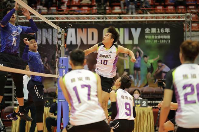 企业16年排球联赛。 （台中市政府提供）