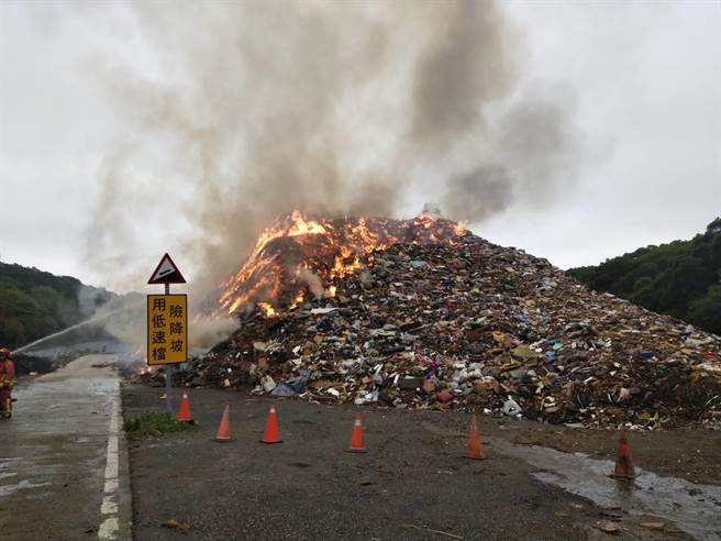 环保局在林口区一带持续监测，目前该区微型感测器数值显示正常。（消防局提供／李俊淇新北传真）