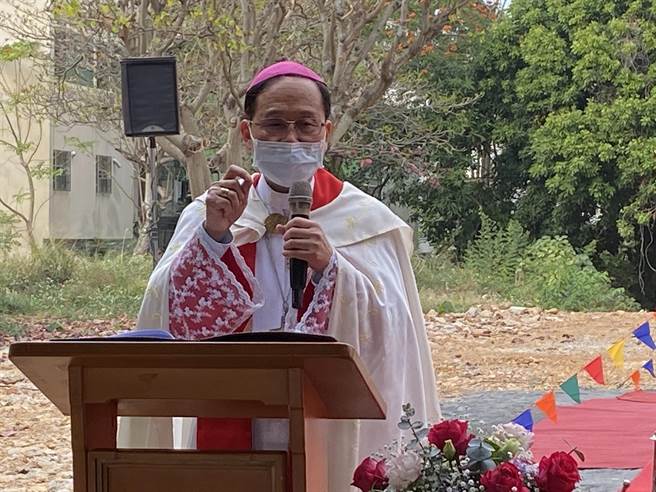 台北总教区总主教锺安住致词。（廖素慧摄）