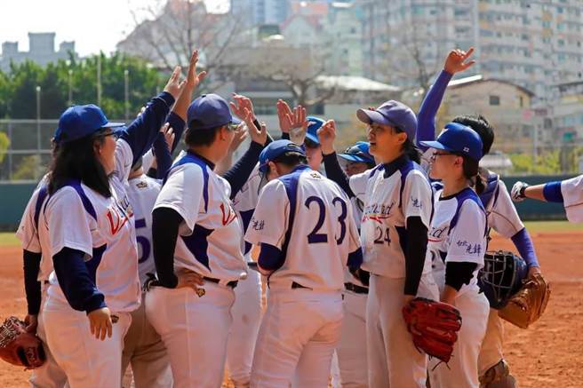 女子棒球联赛排名赛台中登场，争夺决赛门票资格。（台中市政提供）