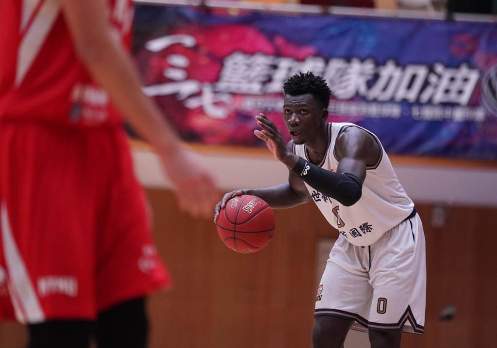 Uba 台灣球場爆歧視 世新阿巴西委屈遭罵 黑鬼 體育 中時新聞網