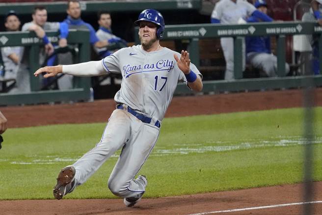 多希尔与皇家队签下4年延长合约，价码2500万美元。（美联社资料照）