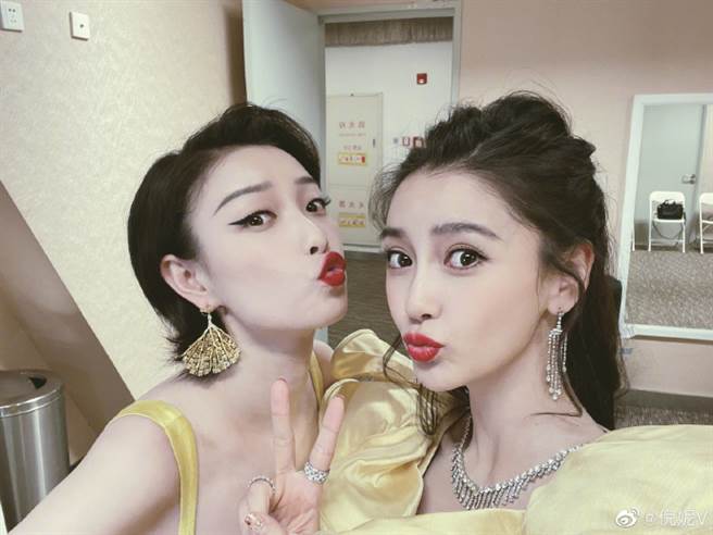 倪妮曬照為Baby慶生。（圖／取材自倪妮微博）