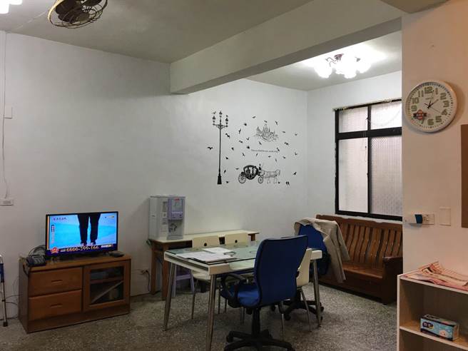 苗栗县推动家庭托顾服务，去年底新增4机构据点，头屋乡家庭托顾据点去年成立启用。（长照中心提供／何冠娴苗栗传真）