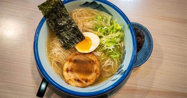 中山区拉麵名店排队太久，顾客气炸留负评。（图／Unsplash）