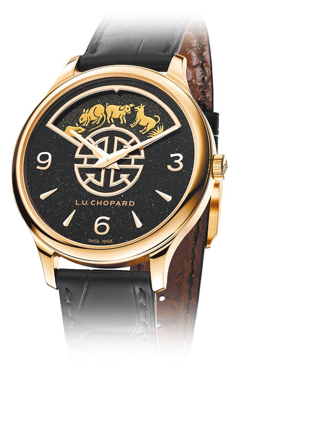蕭邦L.U.C XP Urushi Spirit of Shi Chen蒔繪腕表，體現對中國生肖和時辰的信仰，135萬元。（CHOPARD提供）