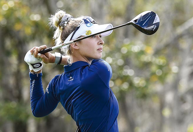 美国好手奈莉柯达昨缴出低于标准杆4杆的68杆，以总杆203杆（-13）单独领先。（美联社）