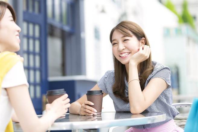 （38妇女节将至，全球人寿提醒女性检视必须三保单。图／业者提供）