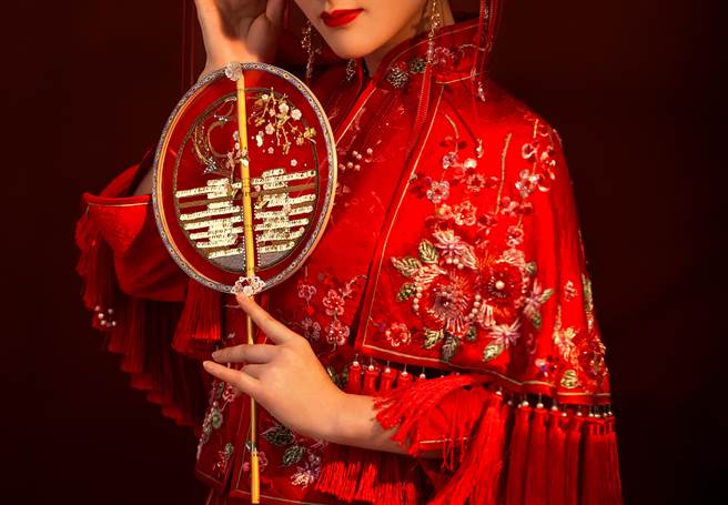 古代媒婆有2種方式判斷女子是否還「守身如玉」。(示意圖／達志影像)