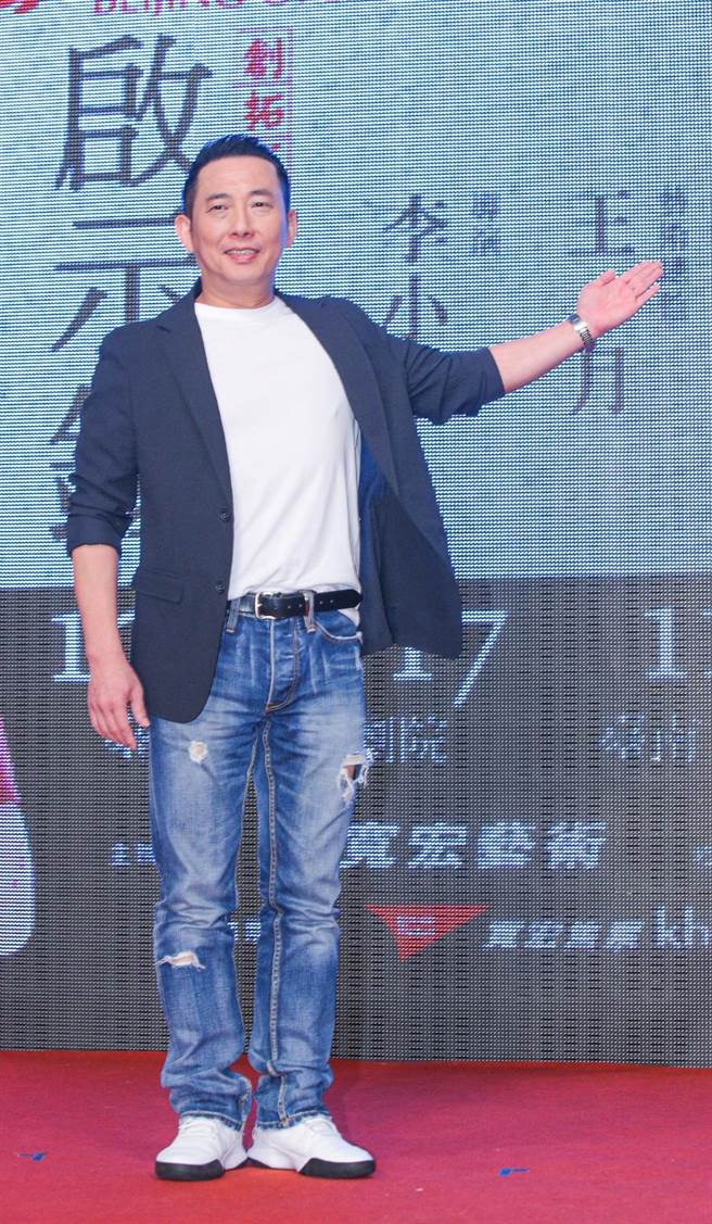 屈中恆在《京戲啟示錄》2021年創拓版飾演「李修國」。（吳松翰攝）