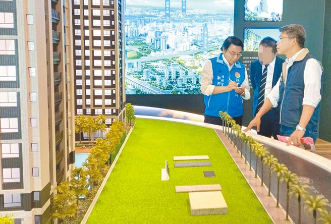 近年来资金宽松，导致房价再飙涨，在野党在立院新会期合力推打房法案。（本报资料照片）