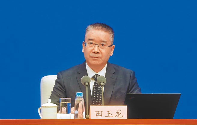 3月1日，中国国务院新闻办公室在北京举行新闻发布会。（中新社）