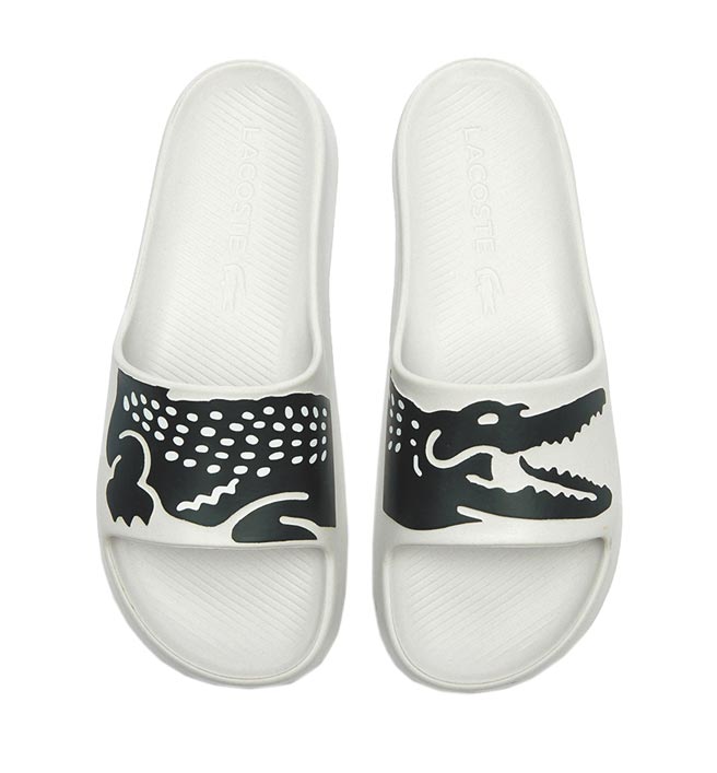 LACOSTE x RICKY REGAL系列鱷鱼LOGO拖鞋，2280元。 （LACOSTE提供）