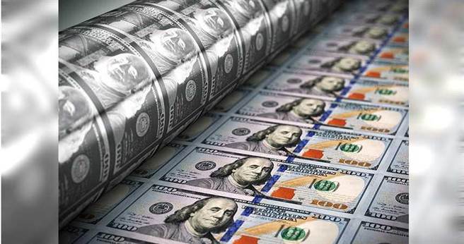 阿水講股／股市阿水：外資大賣　注意月線下彎（圖／123RF）