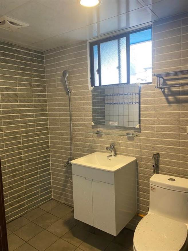 包租代管业者再提供台铁局员工及青年住屋楼层八折特惠，承租人只需准备生活必需品即可入住。（台铁局提供）