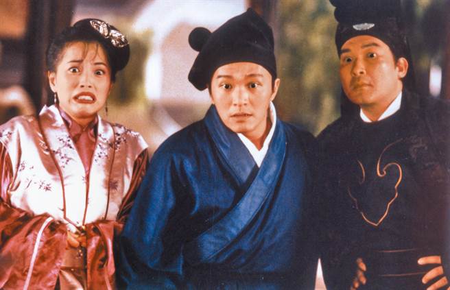 苑琼丹拍《九品芝麻官》陷低潮，所幸有吴孟达的提点才走出来。（图／中时资料照）