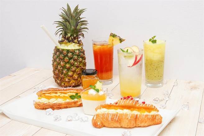 （六福旅遊集團啟動「旺年之交」挺果農，六福村主題遊樂園推出各式創意鳳梨鮮果飲，自3月起每逢周末假日，每日前500名入園遊客即贈送「好運旺萊券」，可享指定鳳梨飲品買一送一優惠。圖／六福旅遊集團提供）