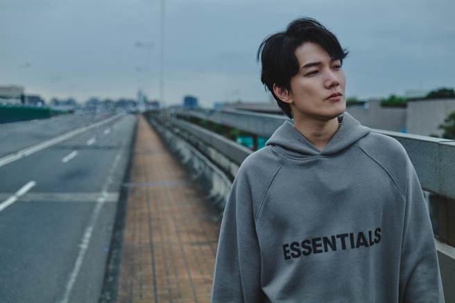 陈杰瑞近来推出新歌。（杰瑞克有限公司提供）