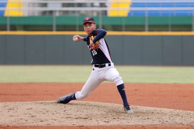 莺歌工商「怪投」陈冠豪。（学生棒联提供）