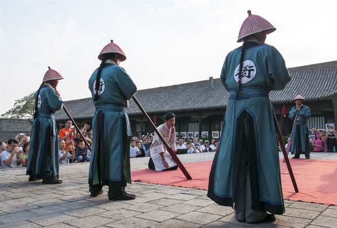 髡刑雖然只是剃除髮鬚，身體不會受傷也不會疼痛，但卻會讓古代的犯人感到羞辱。(示意圖/達志影像)