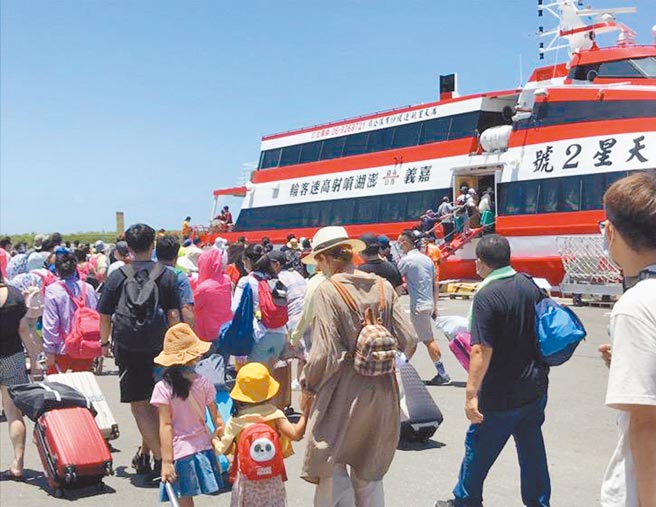 布澎航线即将开航，目前已有船公司接到下个月1万多名团客订单。（台湾港务公司布袋管理处提供／张毓翎嘉义传真）