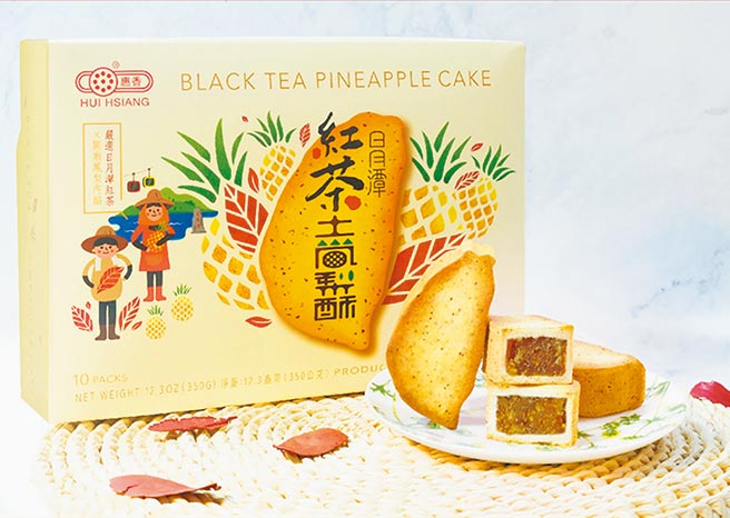 PChome 24h购物的惠香台湾造型关庙土凤梨酥礼盒2盒组，原价342元，特价299元。（PChome 24h购物）