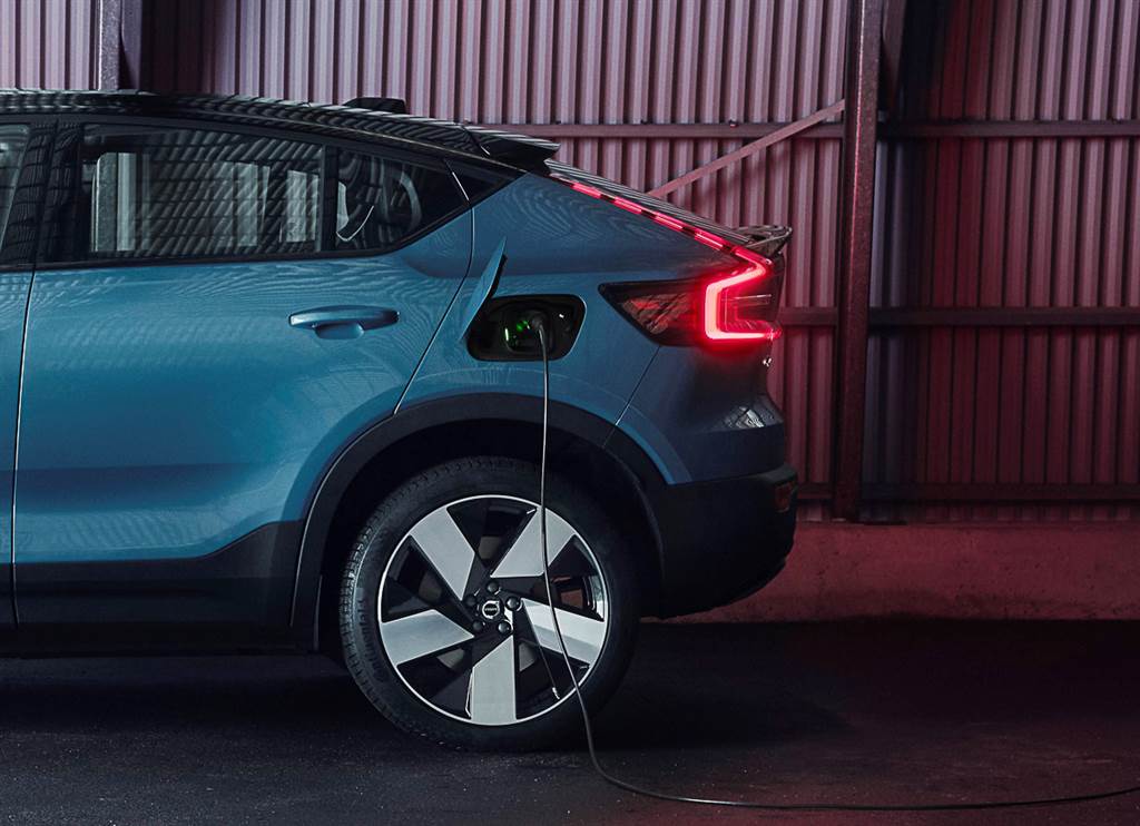 持續往純電化策略邁進 Volvo發表品牌第二款電動作品C40 Recharge
