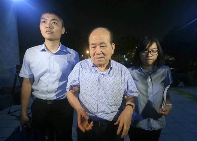 虾味先88岁老董洪宗喜因使用过期原料，二审高雄高分院改判1年8月，公司罚2000万元，可上诉。（本报资料照／袁庭尧高雄传真）