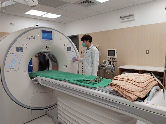 低剂量电脑断层，可说是目前揪早期肺癌最佳利器。(图/恩主公医院提供)