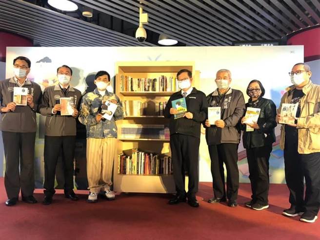 桃園加入漂書城市歡迎民眾閱讀分享心得。（呂筱蟬攝）