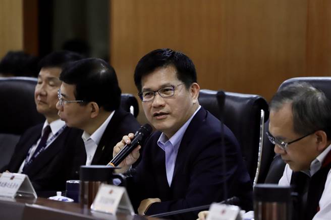 交通部今天开会研商西滨优化计划。（交通部提供）