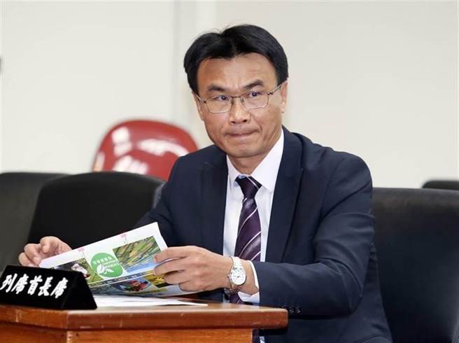 環團發聲明取消明天和農委會主委陳吉仲的會面，陳吉仲今指出，保護藻礁等重大環境議題，他和環團的理念都是要台灣永續發展。圖為農委會主委陳吉仲。 (圖／本報資料照)