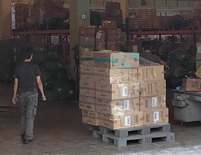 華航「機邊交貨」9200條免稅菸助國安特勤運輸私菸，違反《菸酒管理法》遭開罰600萬元，提行政訴訟救濟，但台北高等行政法院判華航敗訴。（本報資料照片）