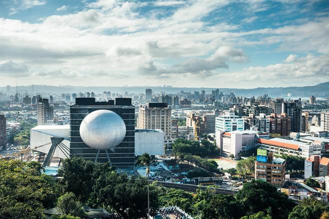 位于台北士林夜市旁的台北表演艺术中心，预计今年6月竣工，2022年7月正式开幕。（台北表演艺术中心提供）