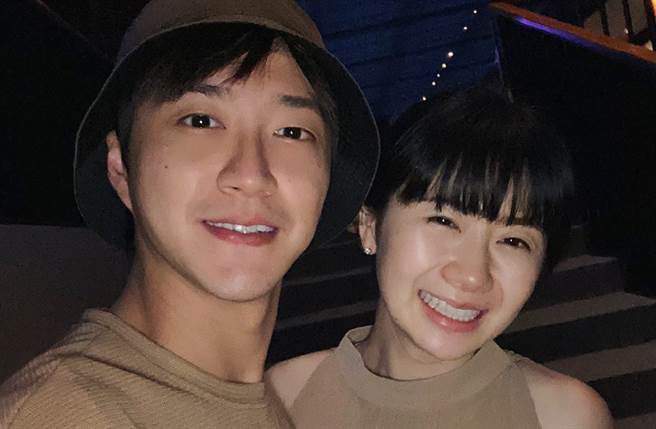 福原爱因为卷入外遇风波，形象崩坏。(取自江宏杰微博)