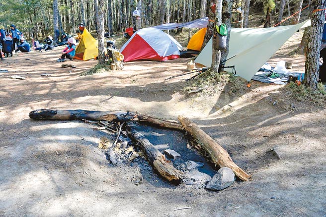 嘉明湖旁开营火晚会恐火烧山 新闻 中国时报