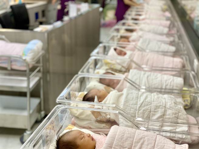 疫情让结婚生子更困难 今年新生儿恐不到16万(本报资料照/吴康玮摄)