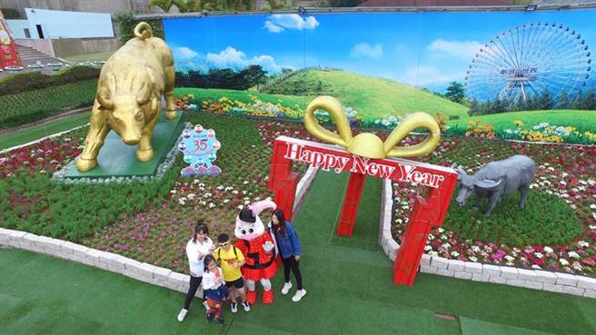 （剑湖山世界推出拍照打卡可参加拍照乐活动，首奖是总统套房免费住一晚。图／剑湖山）